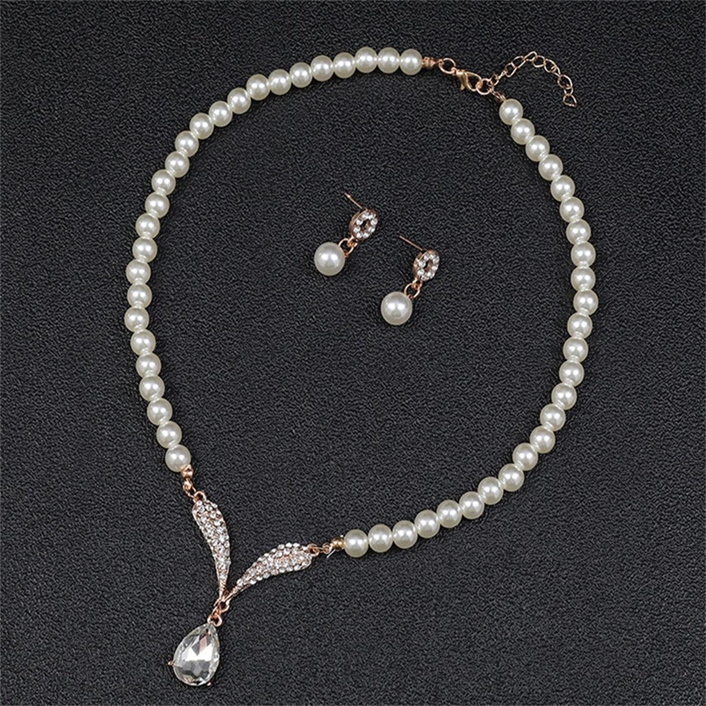 Elegant Pearl Bride Necklace Set