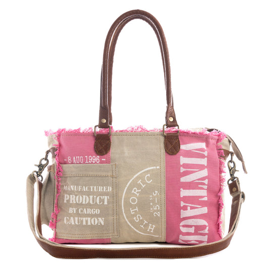 The Queen Vintage Creek Crossbody Bag in Pink