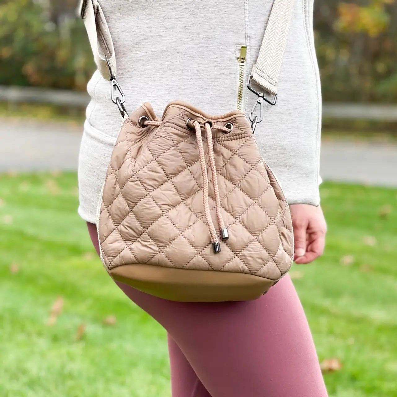 The Puffer Bucket Bag | 3 Color Options