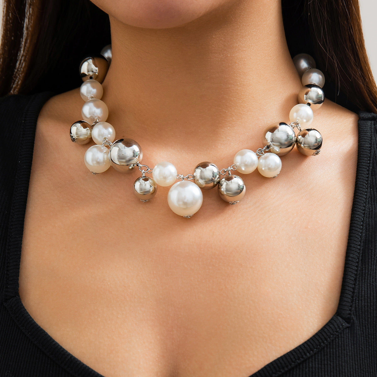 Delicate and Chunky Choker Necklace Pearl Statement Necklace