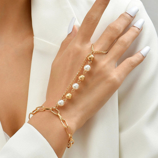 La Bohemia, Cuban Link Chain Imitation Pearl Beads Finger Ring Bracelet