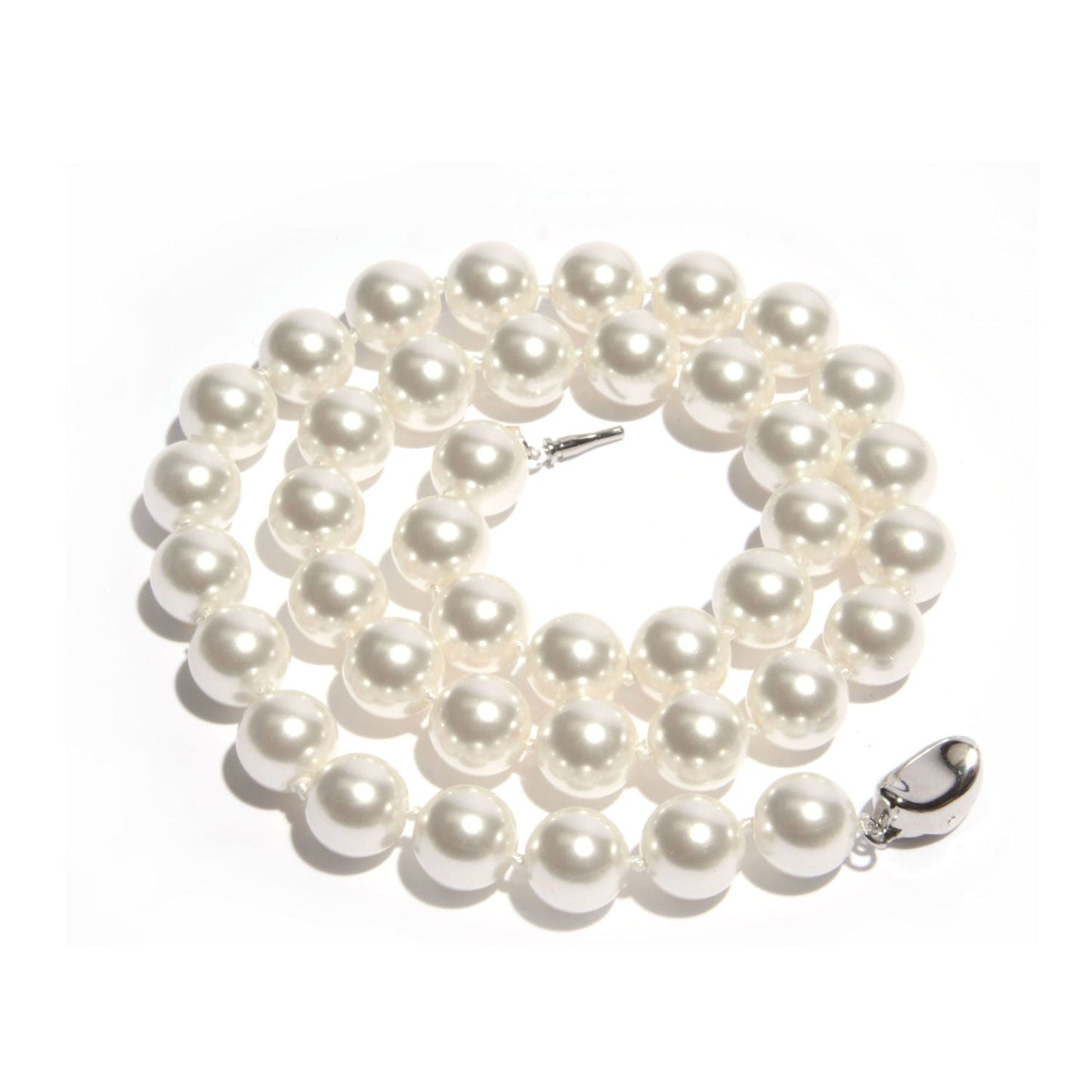 Round Sea Shell Pearl Necklace