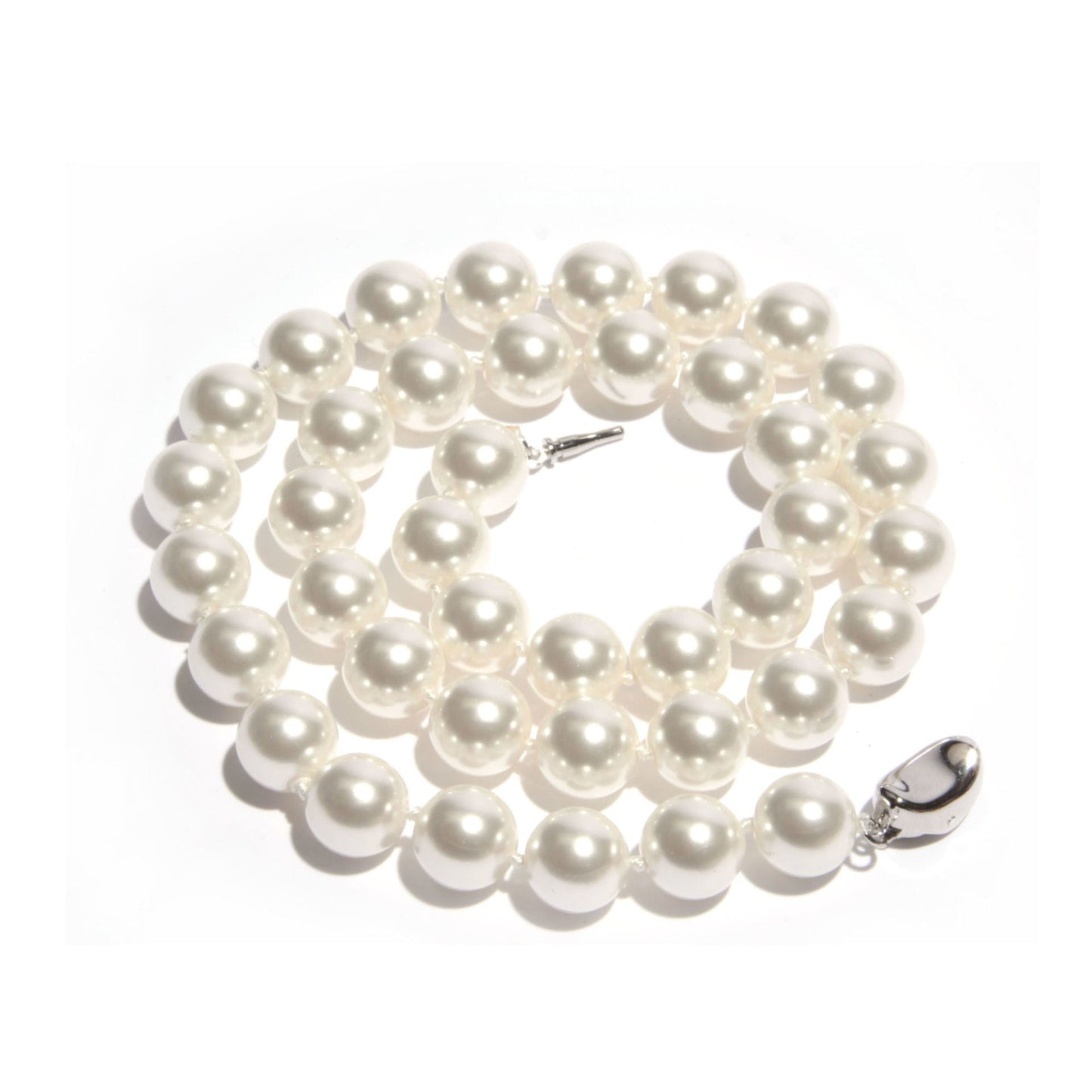 Round Sea Shell Pearl Necklace
