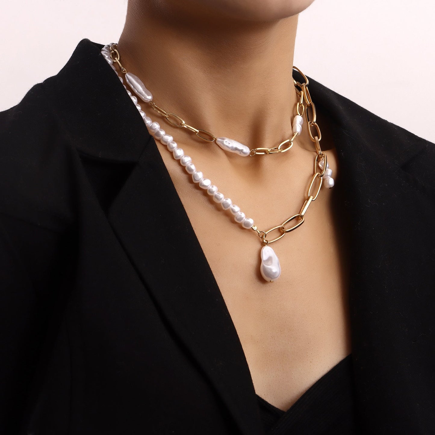 Irregular Imitation Pearl Two Layered Necklaces