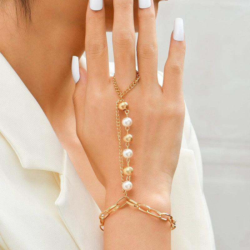 La Bohemia, Cuban Link Chain Imitation Pearl Beads Finger Ring Bracelet
