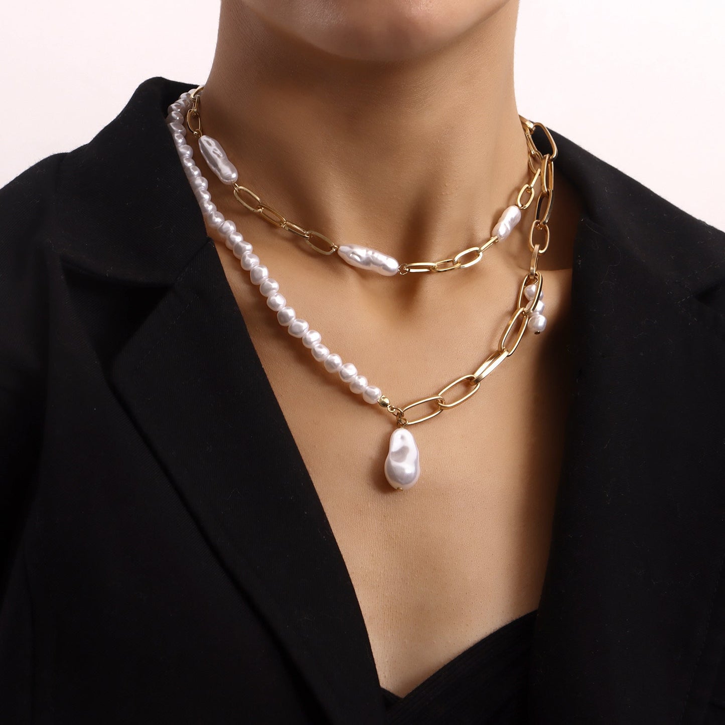 Irregular Imitation Pearl Two Layered Necklaces