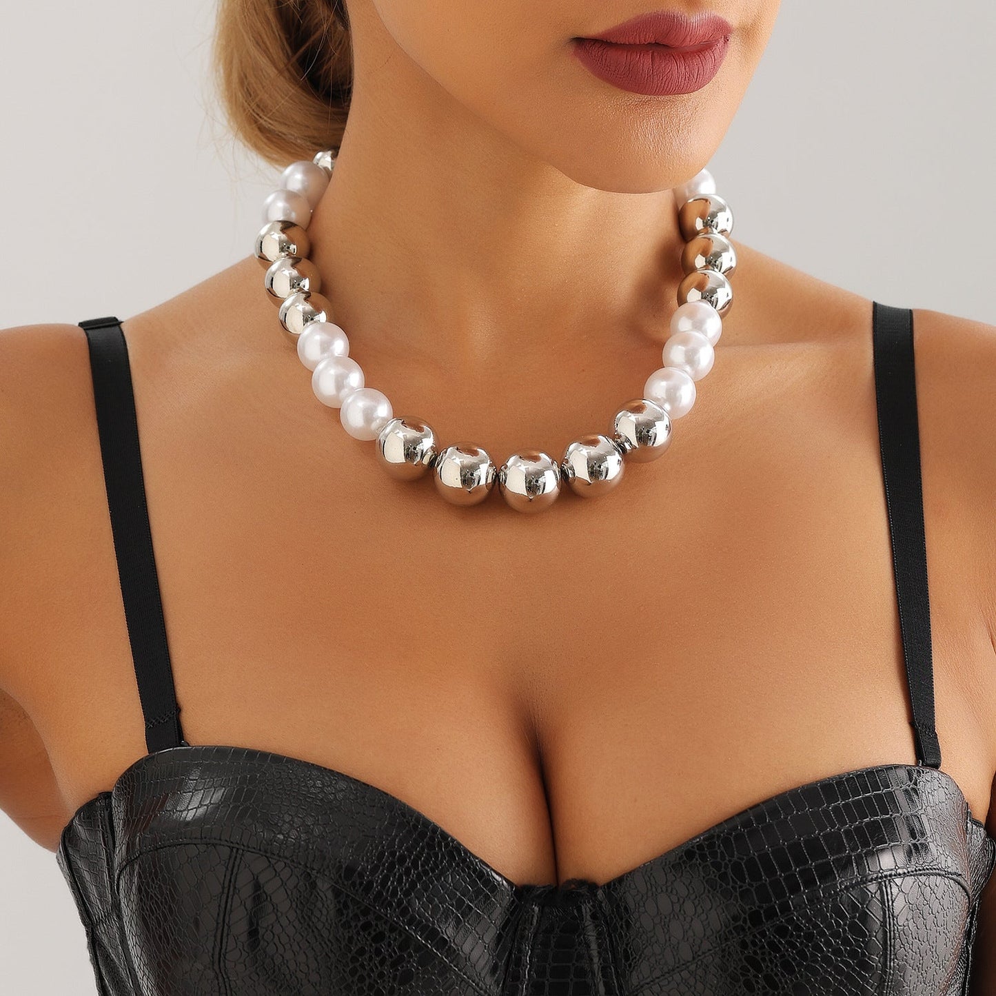 Round Beads Faux Pearl Beaded Necklace for Women