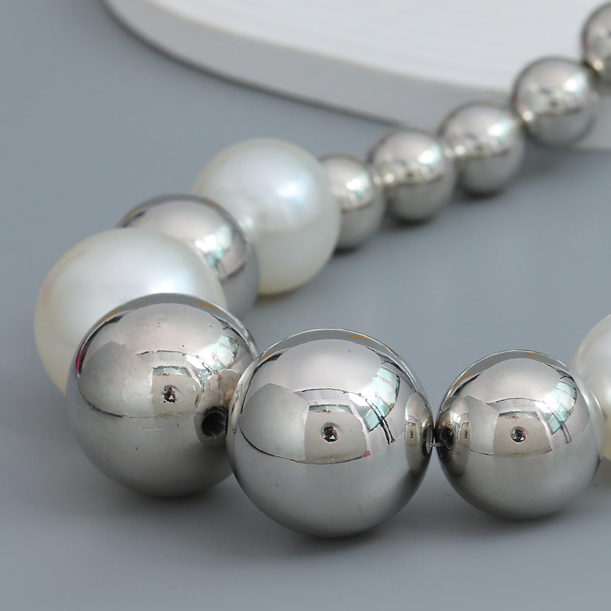 Round Beads Faux Pearl Beaded Necklace