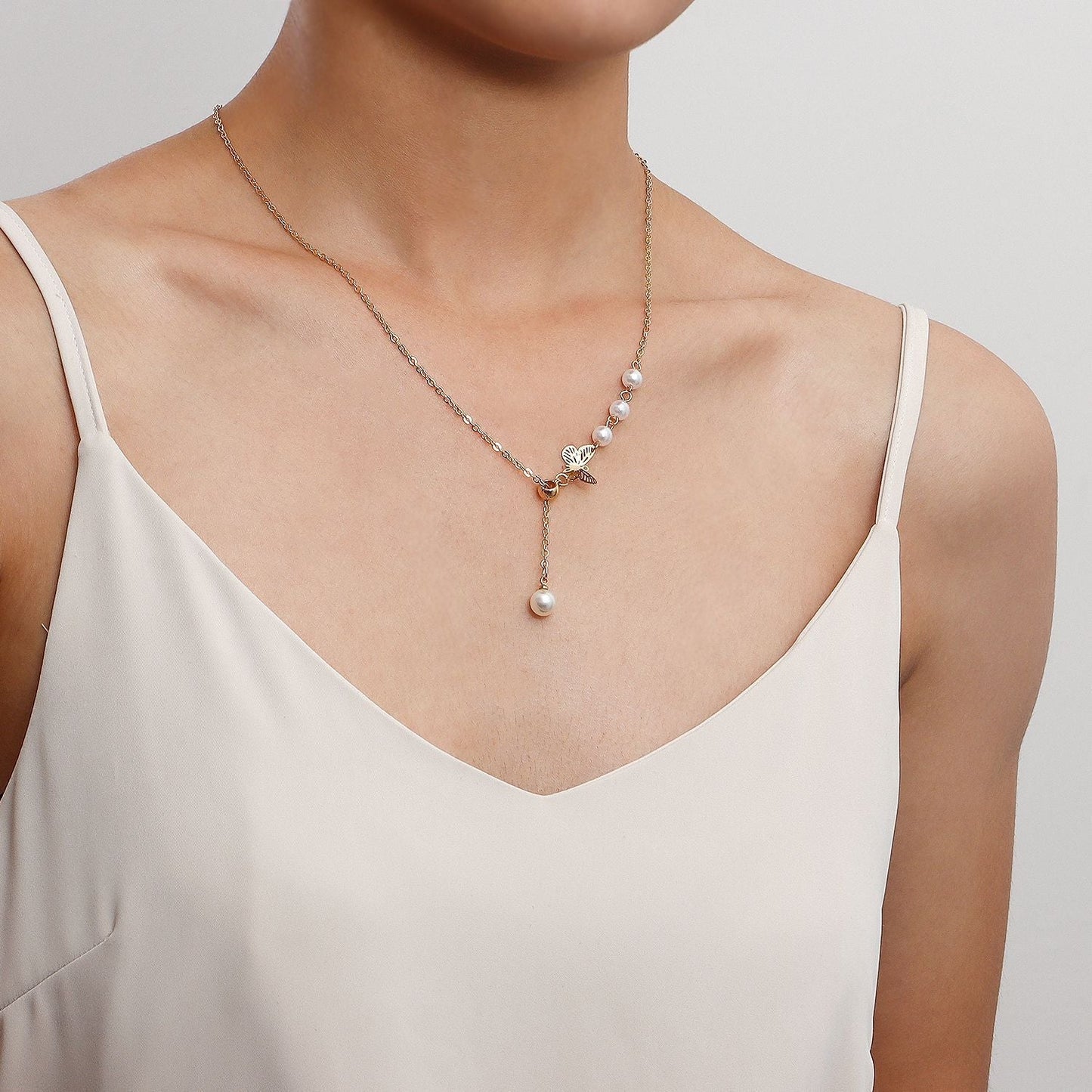 Butterfly Pearl Chain Necklaces
