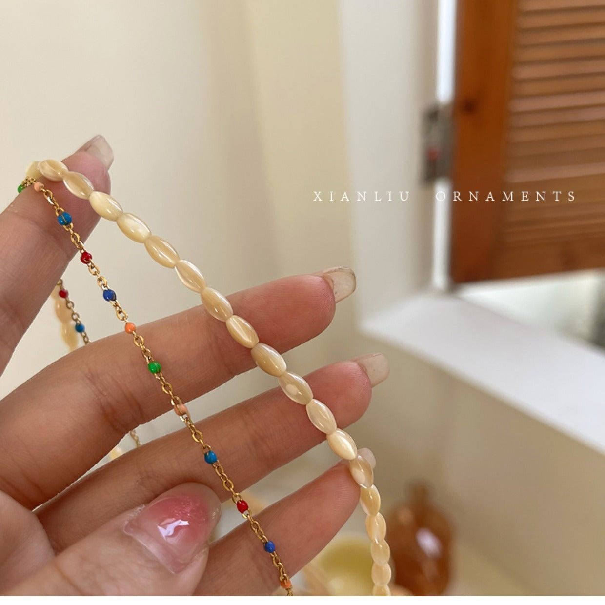 Shell String Choker Necklace