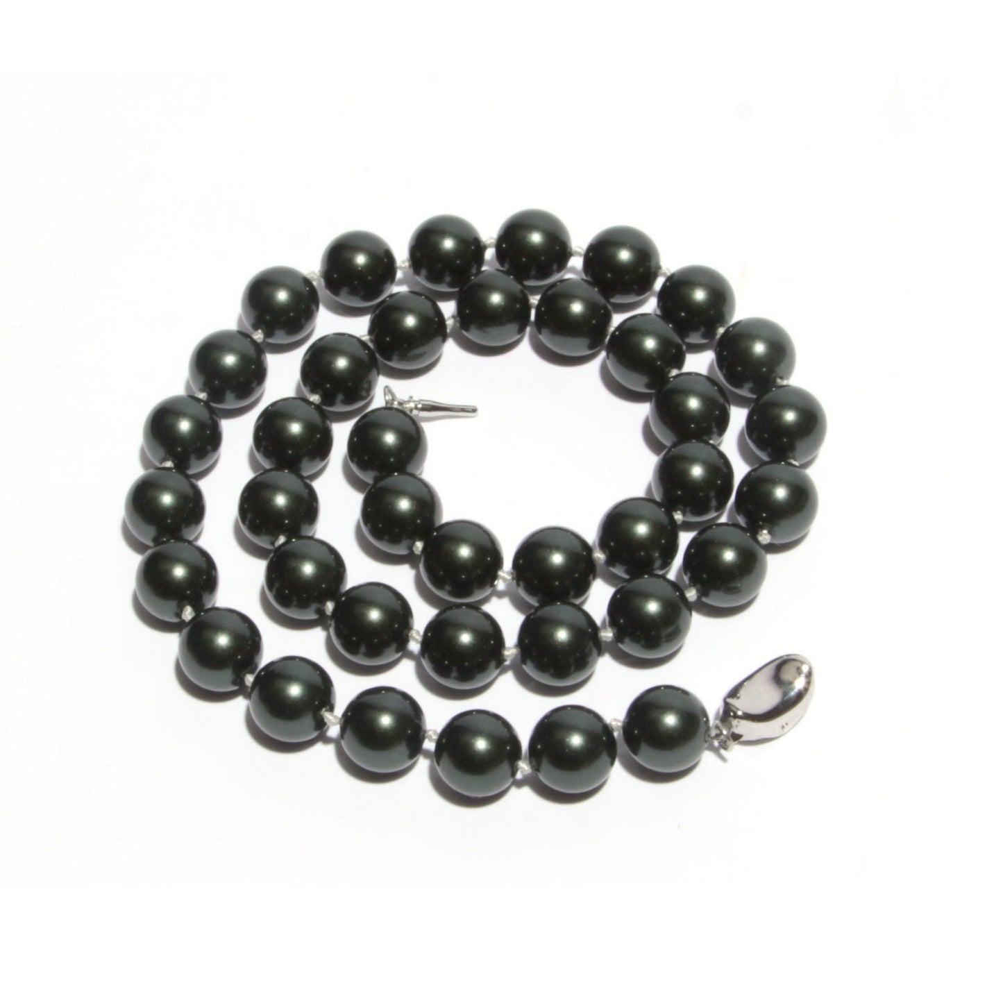 Round Sea Shell Pearl Necklace