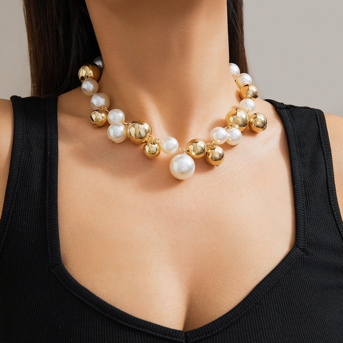 Delicate and Chunky Choker Necklace Pearl Statement Necklace